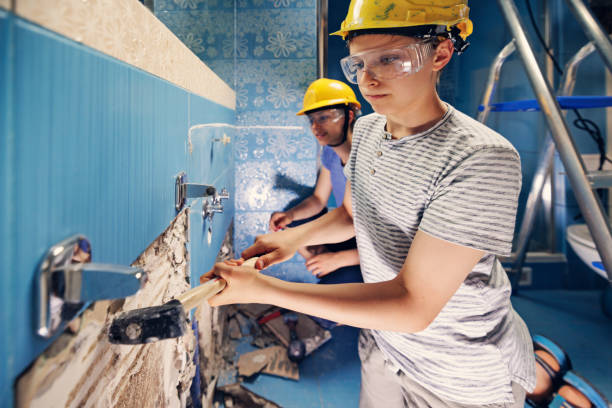 Best Water Damage & Mold Remediation  in Leisure City, FL